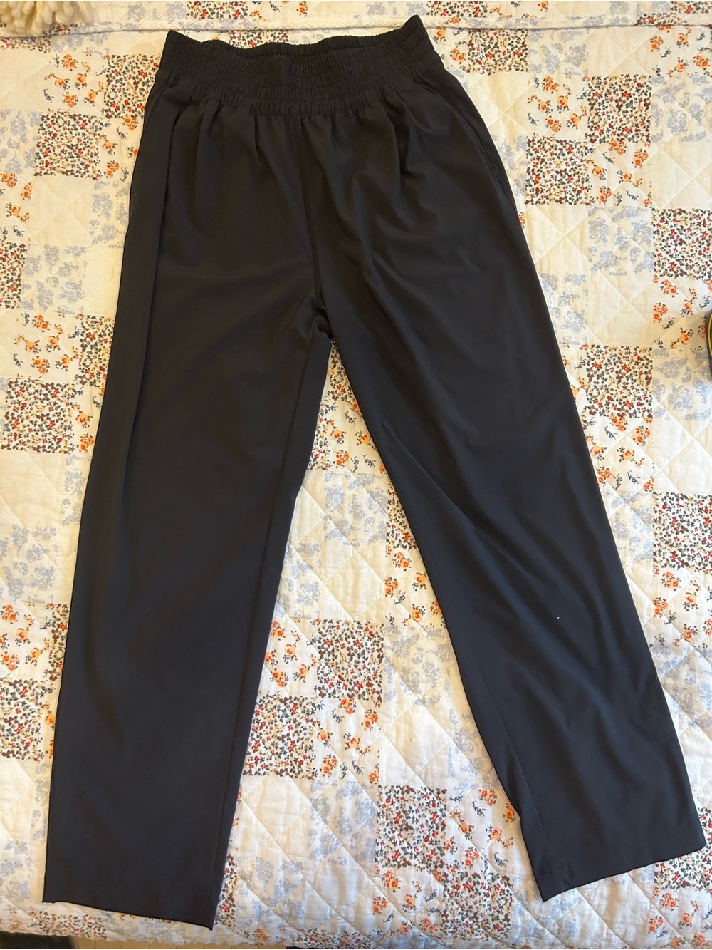 Women’s Vuori Black Elastic-Waist Pants